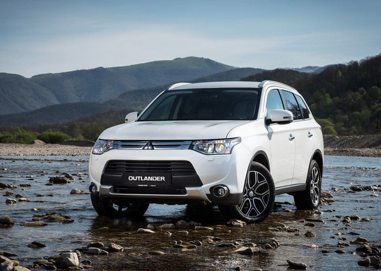 Mitsubishi Outlander 1